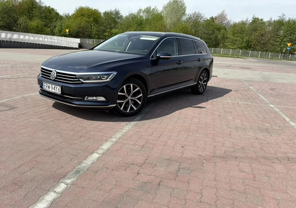 Volkswagen Passat cena 52900 przebieg: 266000, rok produkcji 2016 z Miechów małe 436